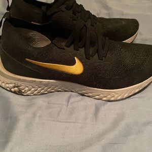 Nike shoes 8.4. Lightly used